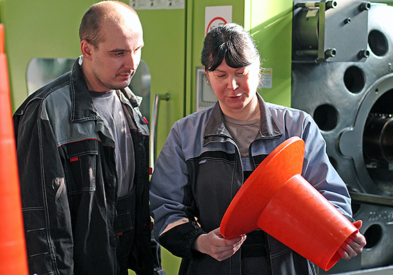 company2.jpg company2.jpg